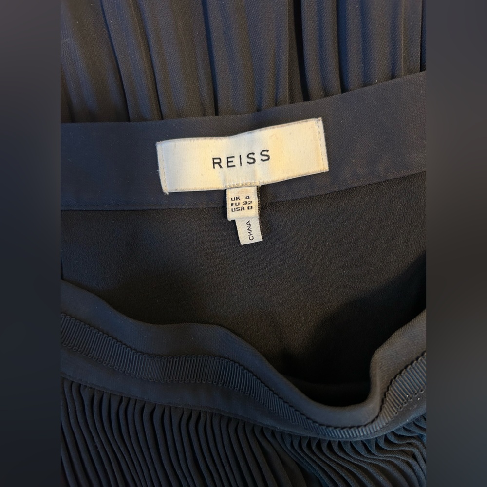 Reiss Ania Pleated Lace Skirt in Navy - Picture 4 of 5